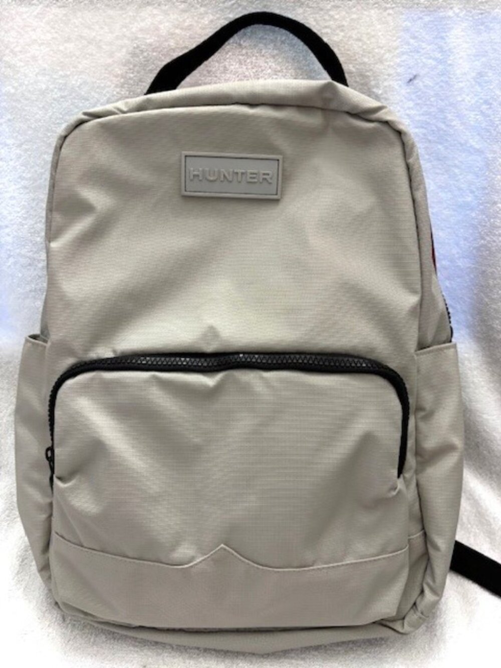 Hunter Wander Grey backpack with black accents NWT